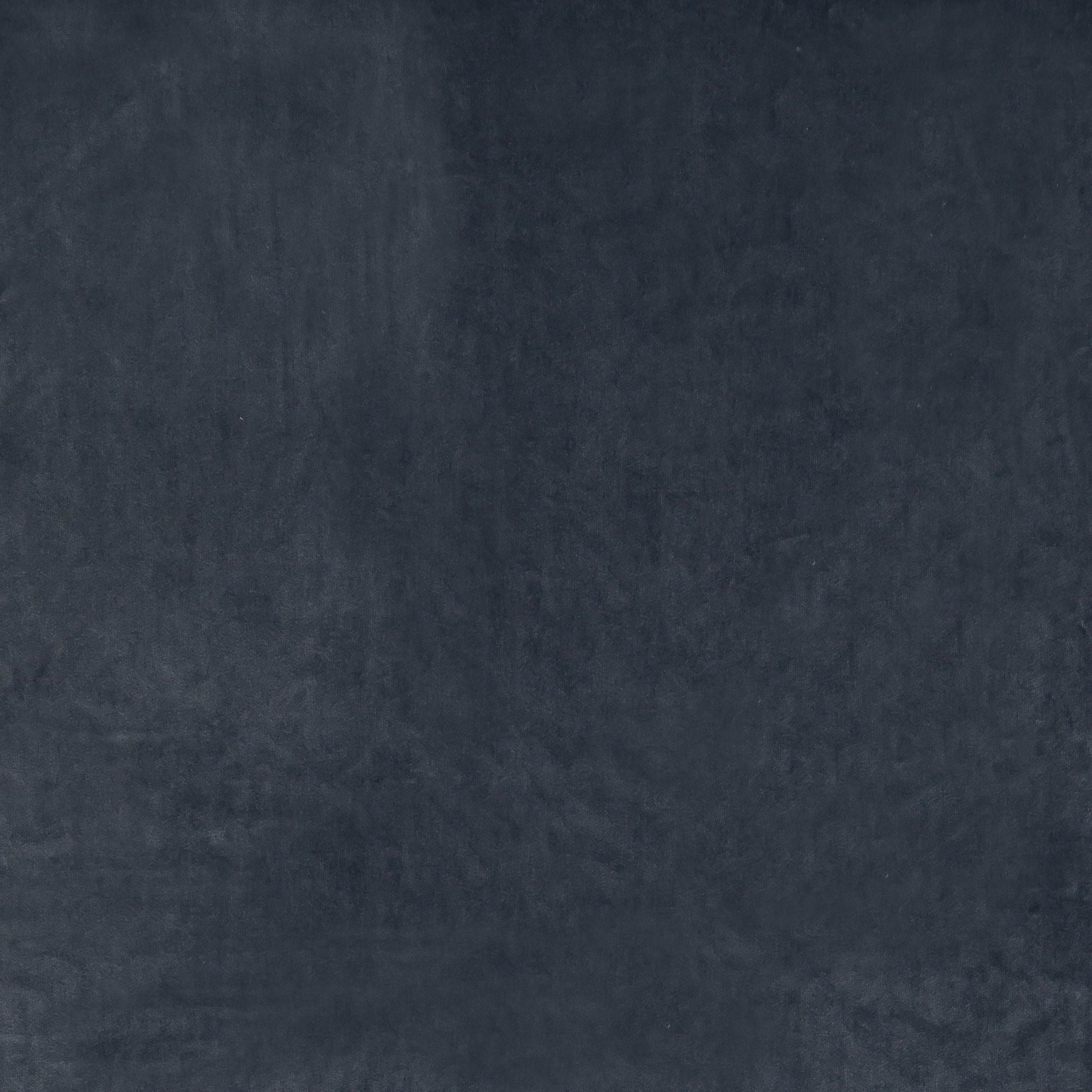 Zella – Graphite