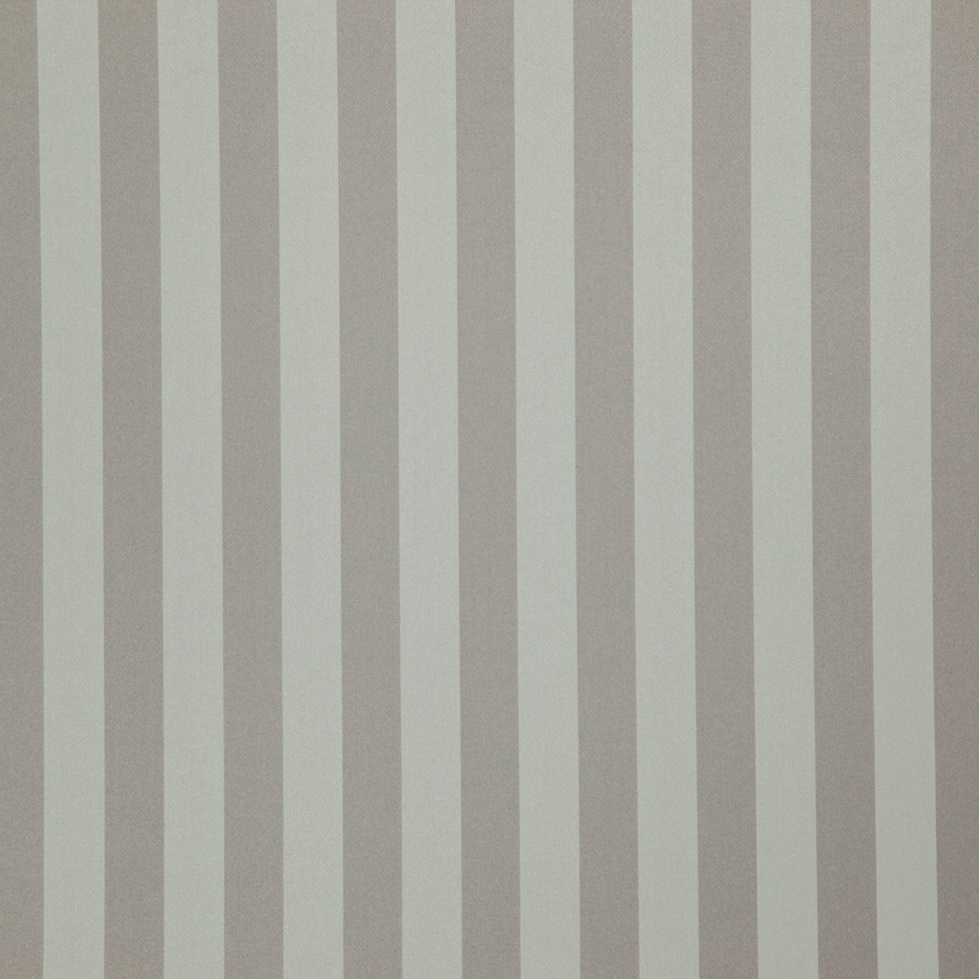 FALSETTO – J7611 – Le Cirque Book