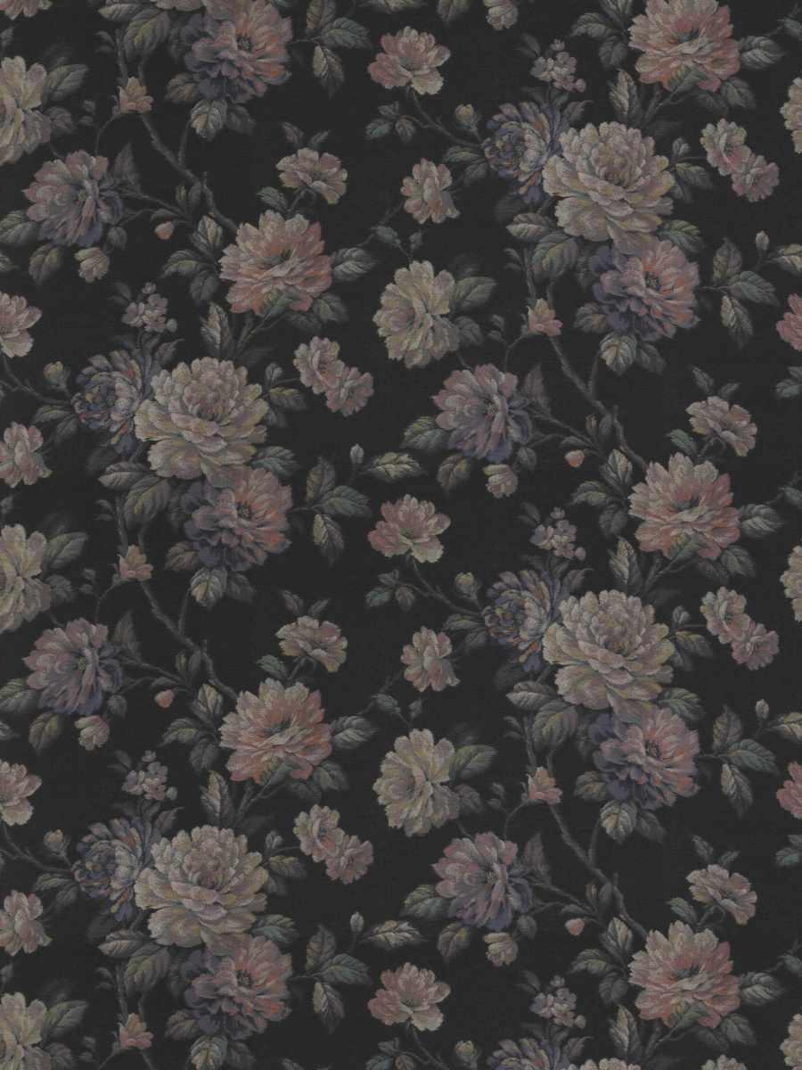 Ethereal Bloom – Onyx Rose