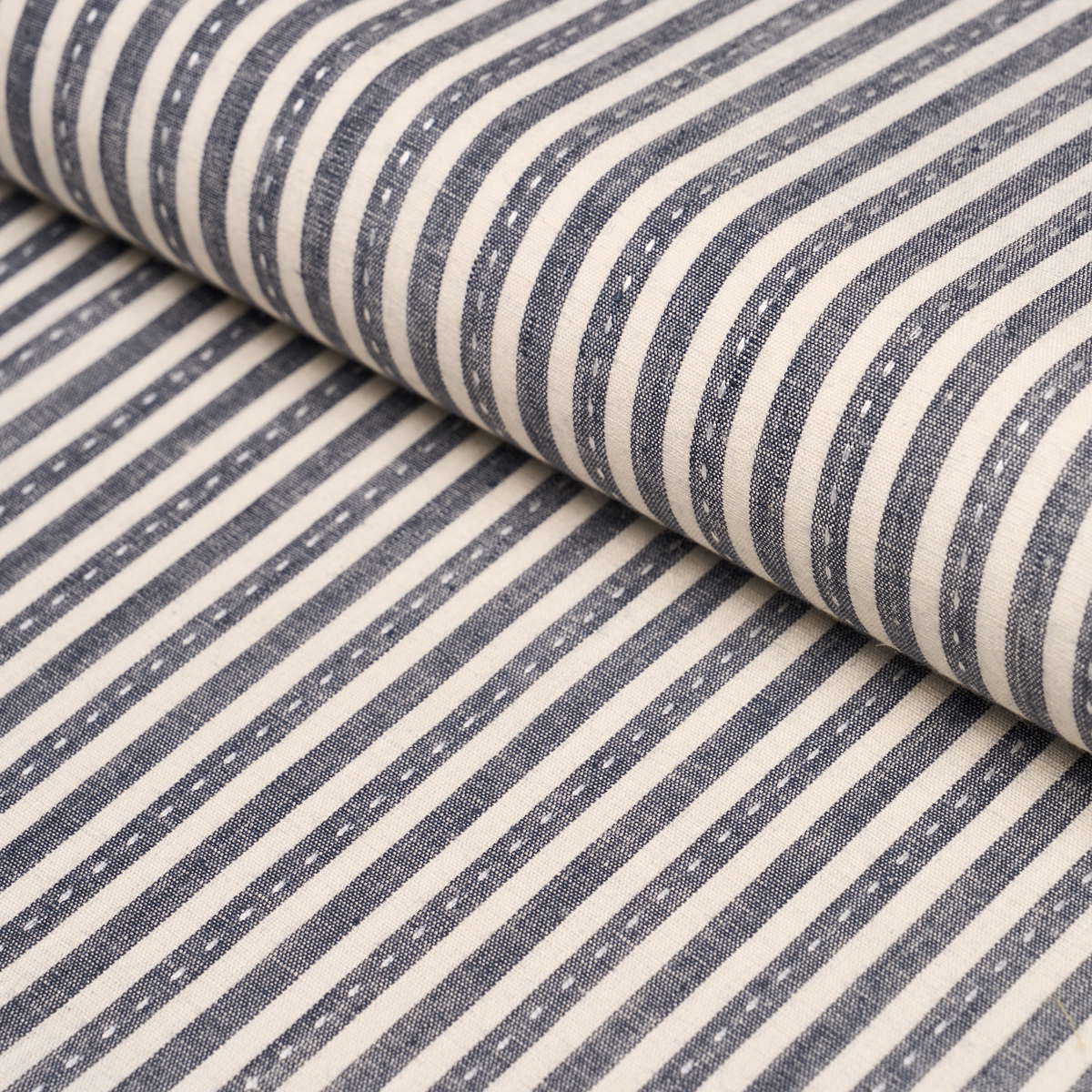 MATHIS TICKING STRIPE – CARBON