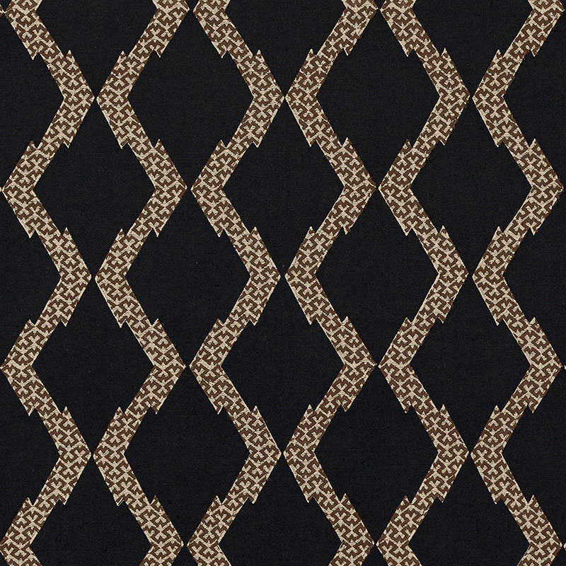 TOPI APPLIQUÉ – BLACK