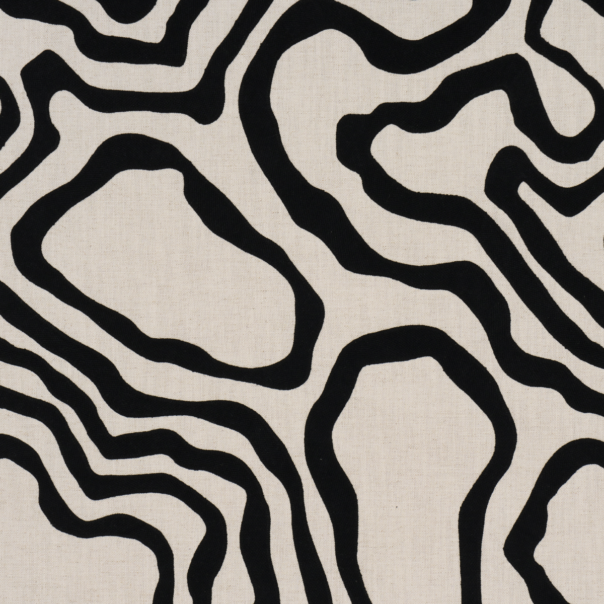DEFEO EMBROIDERY – NOIR