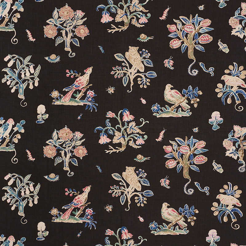 MAGICAL MENAGERIE – BLACK