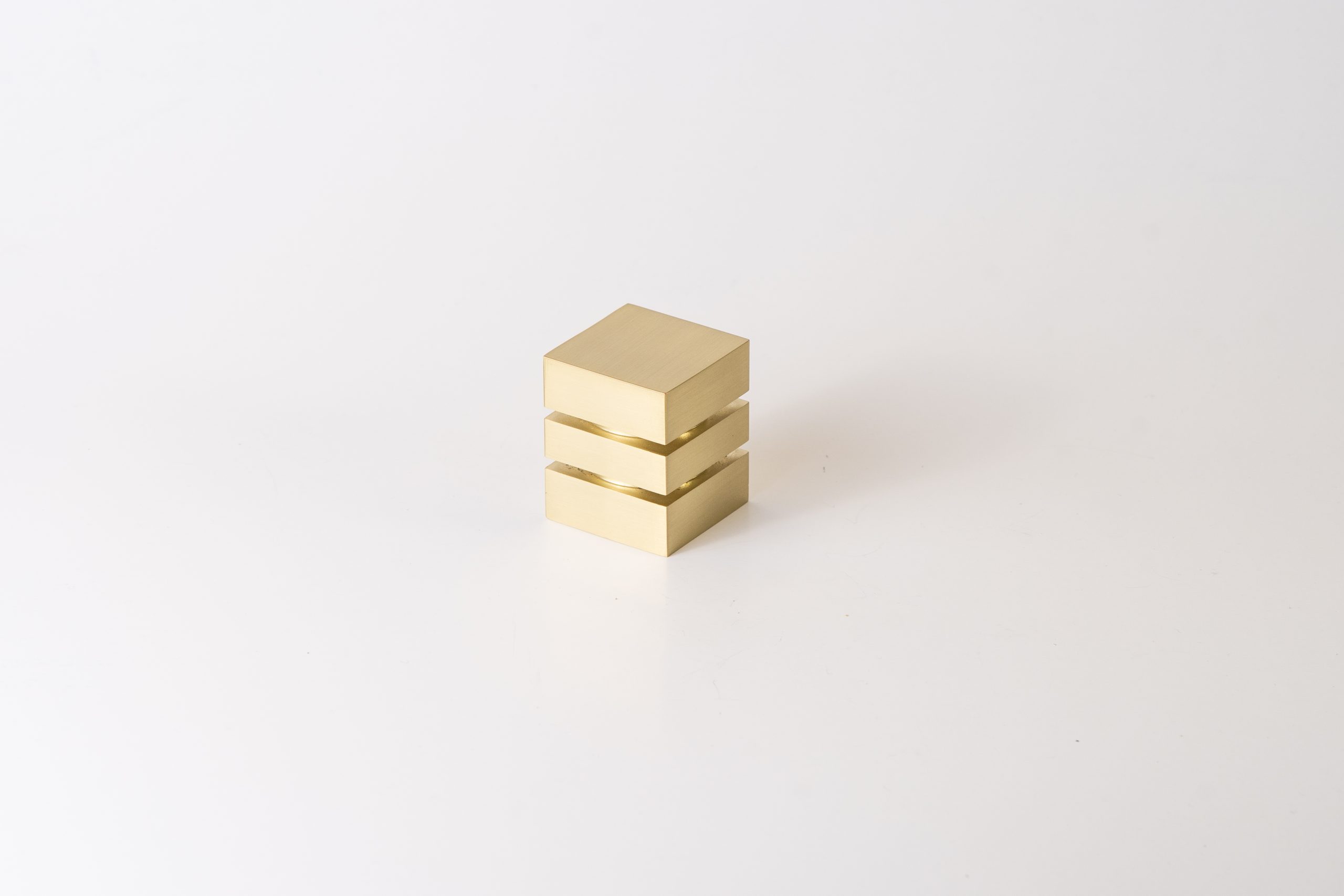 Cube (F15)